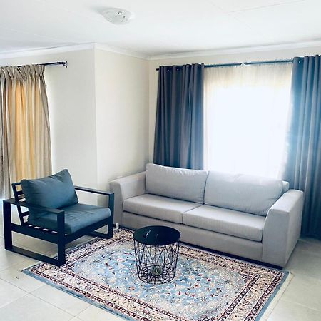 Tranquility Guesthouse Standerton 外观 照片