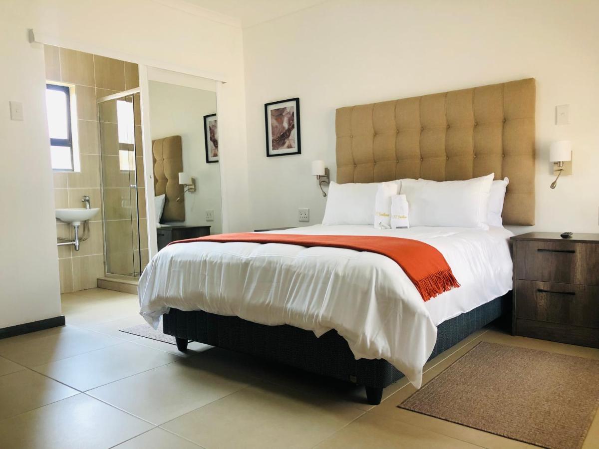 Tranquility Guesthouse Standerton 外观 照片