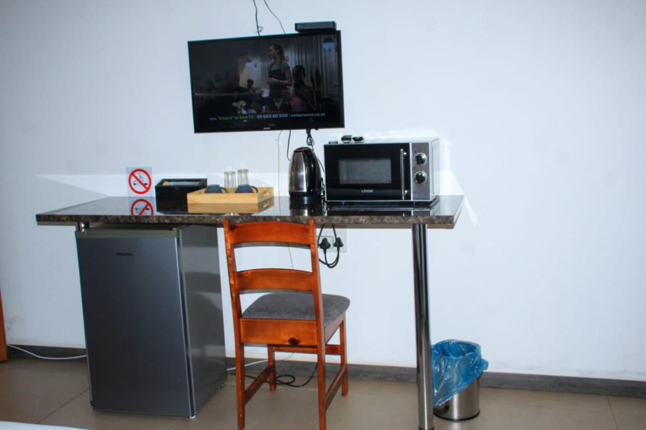Tranquility Guesthouse Standerton 外观 照片