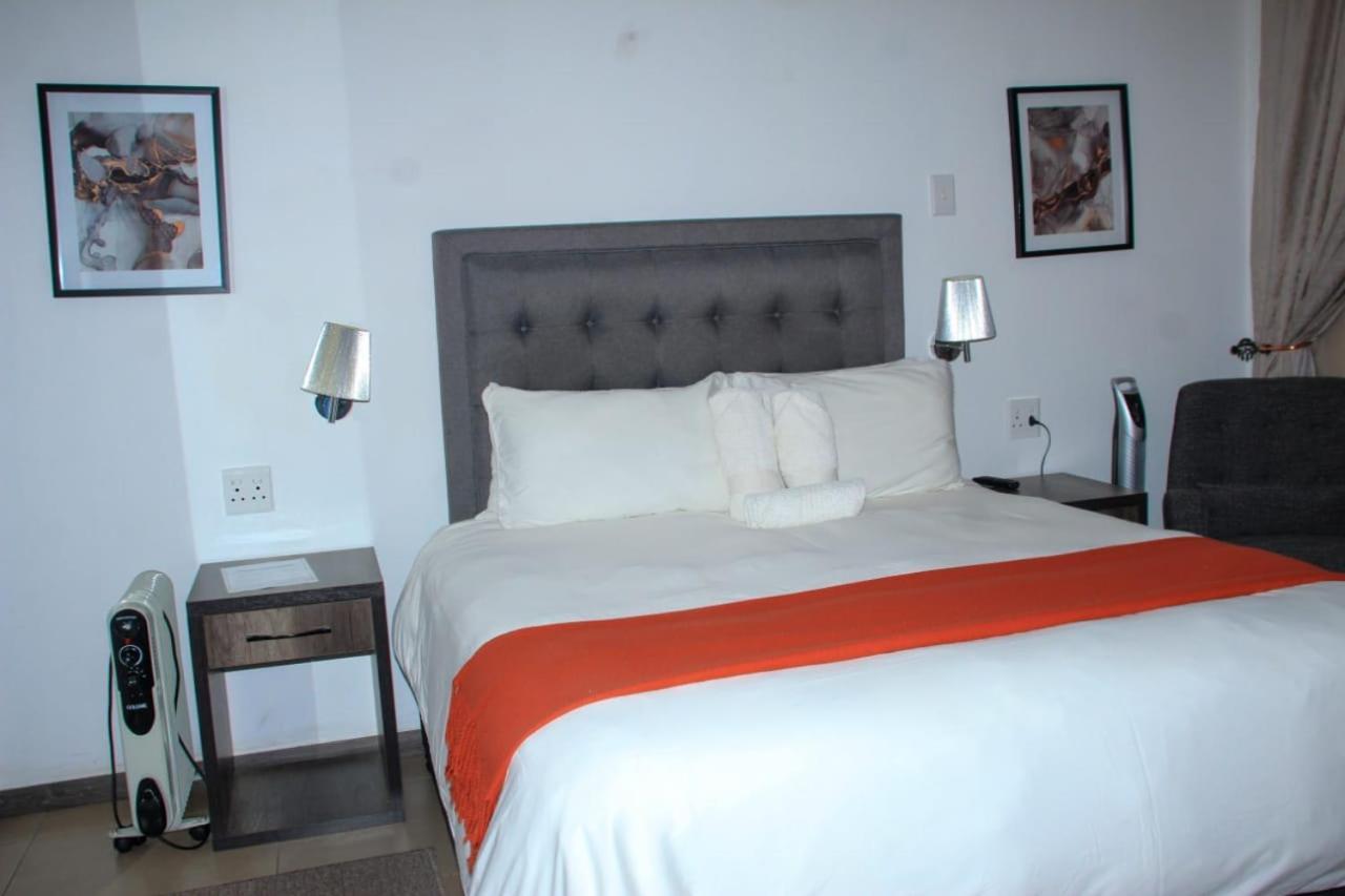 Tranquility Guesthouse Standerton 外观 照片