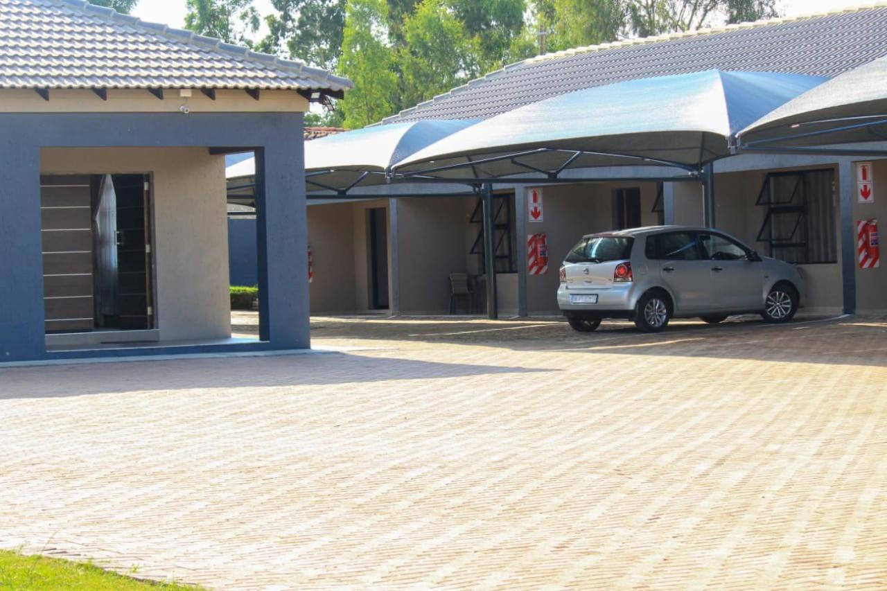 Tranquility Guesthouse Standerton 外观 照片