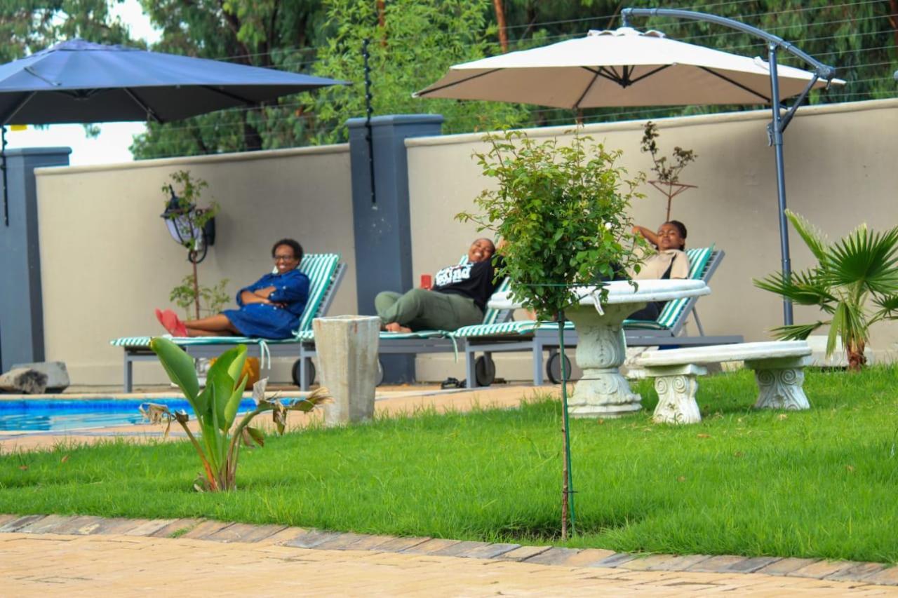 Tranquility Guesthouse Standerton 外观 照片