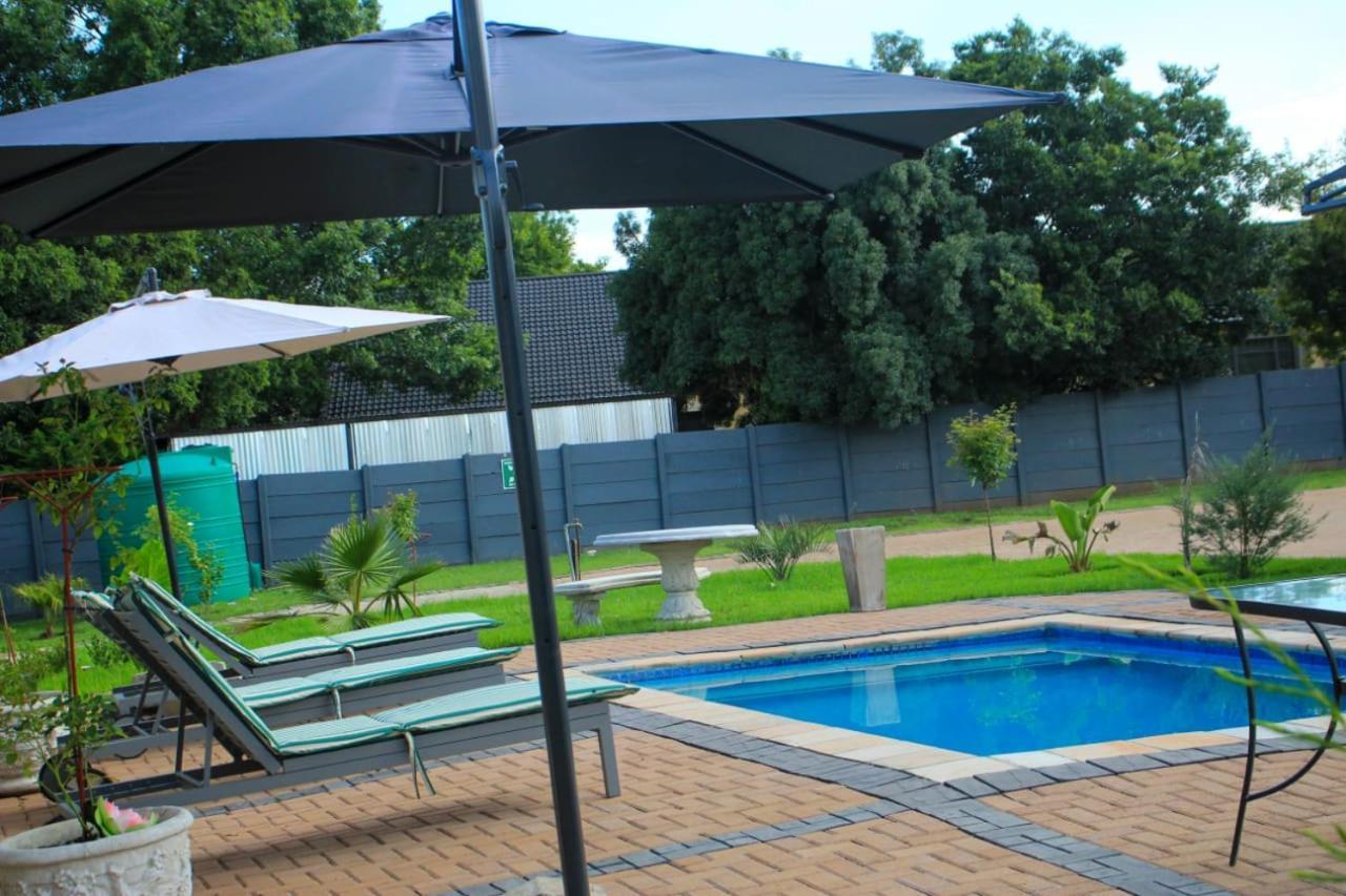 Tranquility Guesthouse Standerton 外观 照片