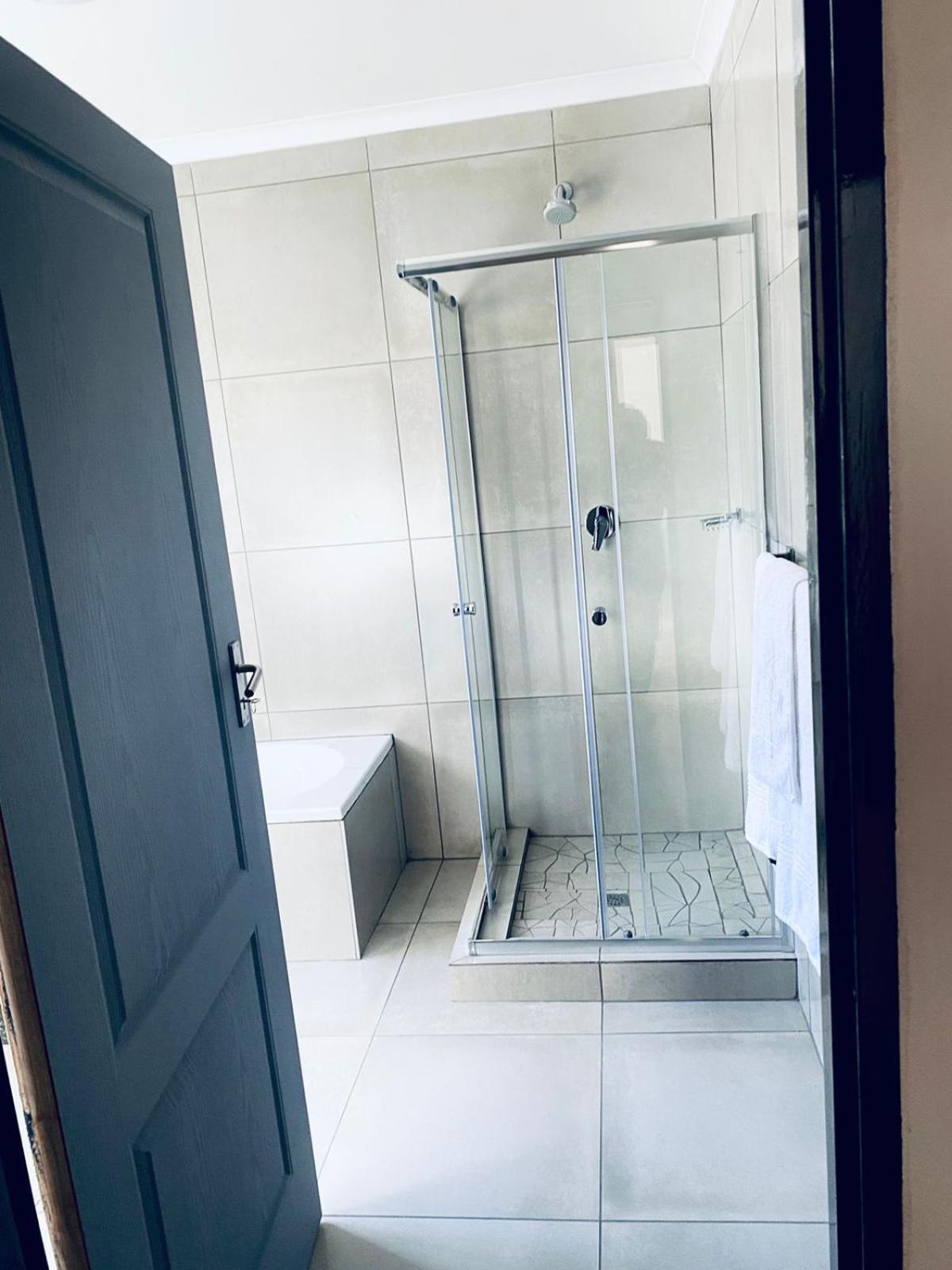 Tranquility Guesthouse Standerton 外观 照片