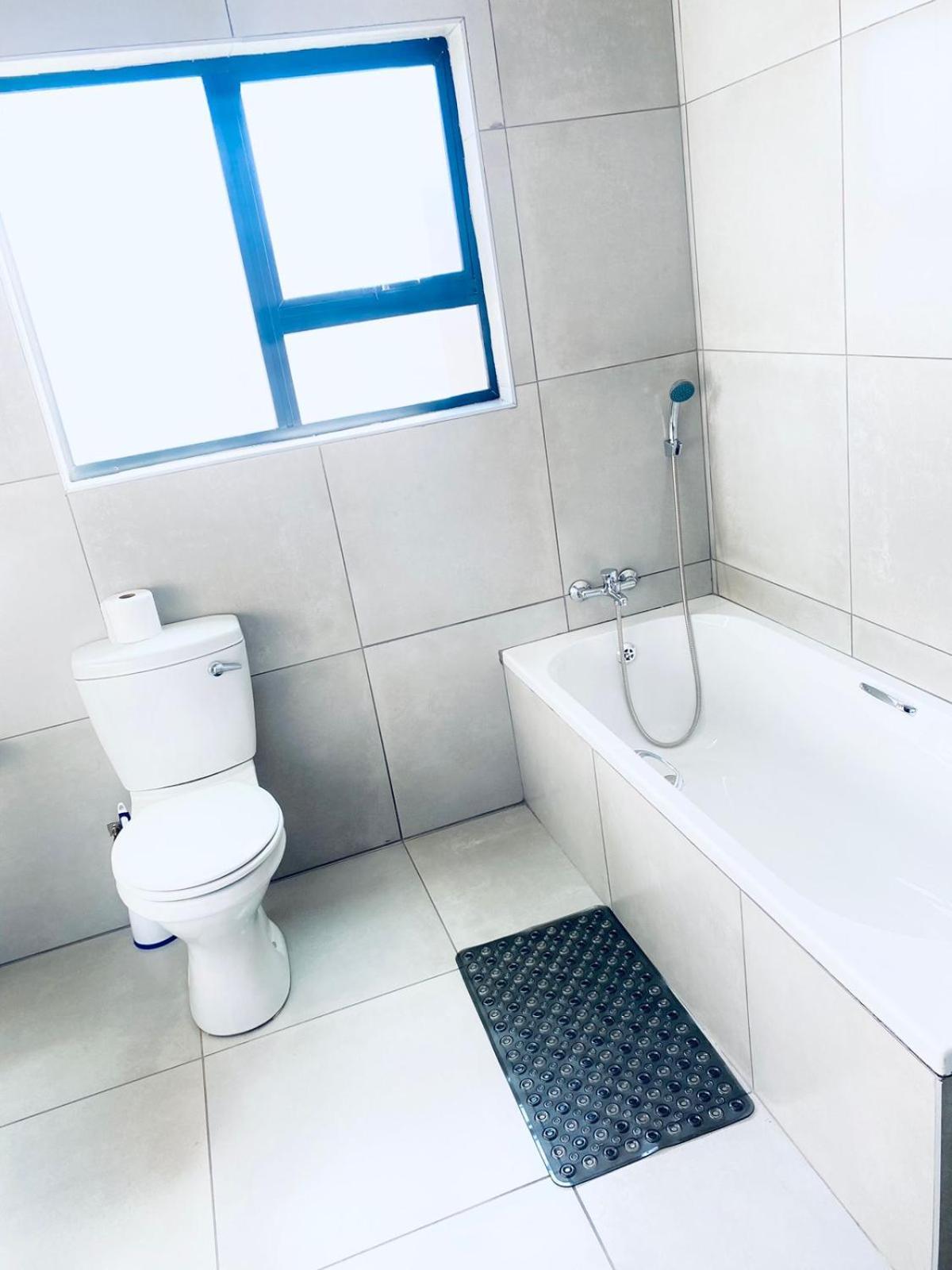 Tranquility Guesthouse Standerton 外观 照片